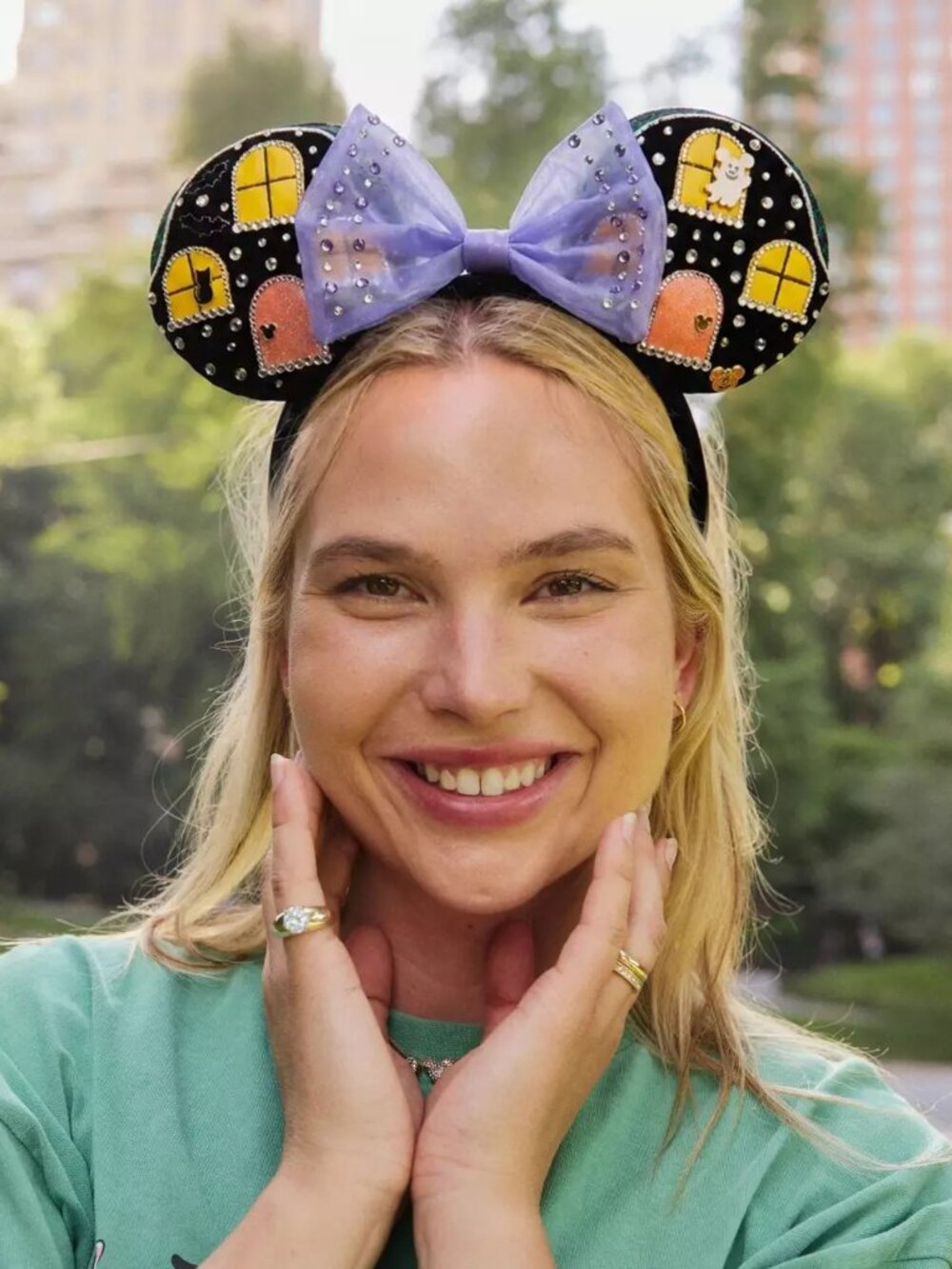 NWT LE Minnie Mouse 2026 Halloween Ear Headband for Adults by BaubleBar